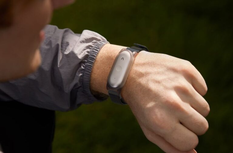 Plaud introduces NotePin S wearable recorder and Plaud Desktop app for AI assisted note taking